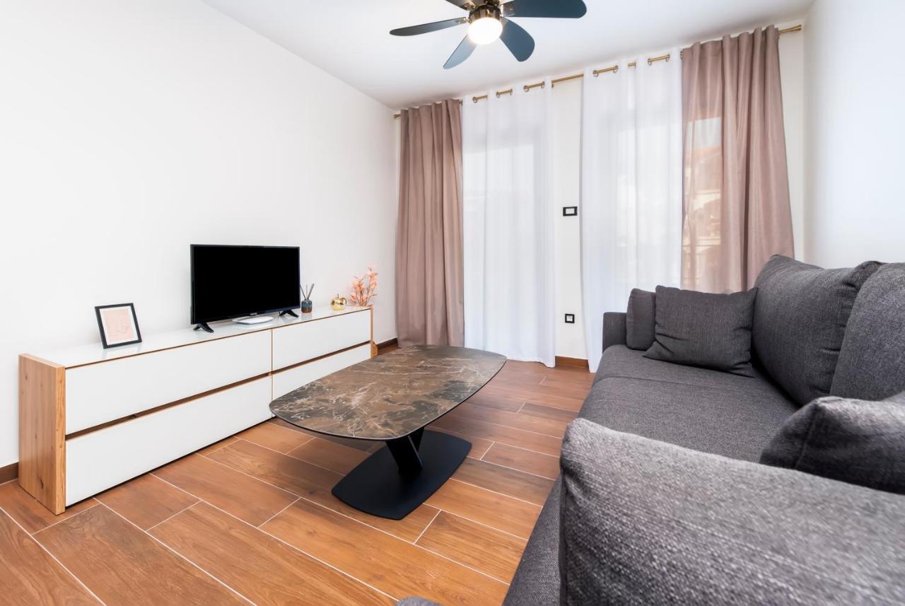 Apartments Sanja-New Renovated Rovinj Exterior foto