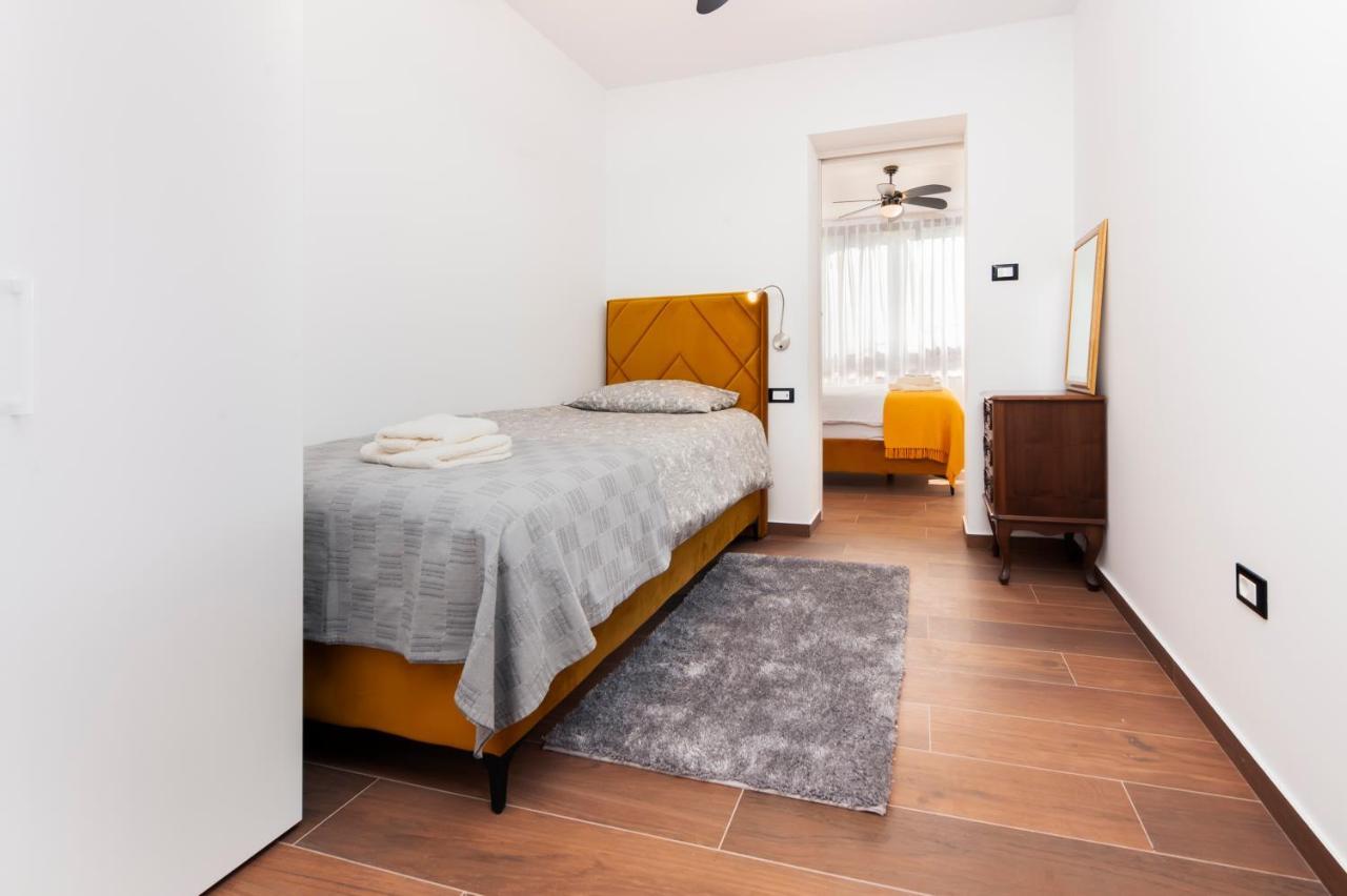 Apartments Sanja-New Renovated Rovinj Exterior foto